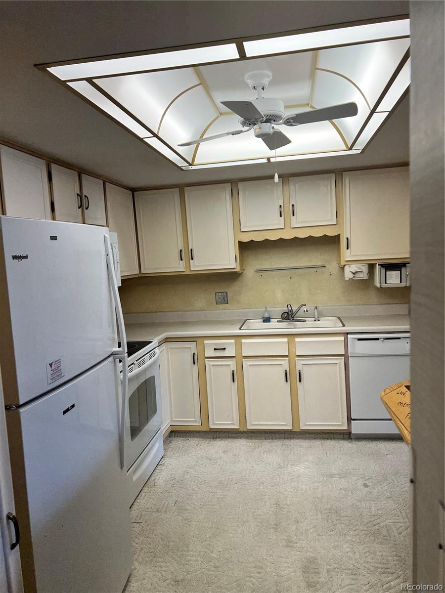MLS Image #3 for 13601 e marina drive,aurora, Colorado