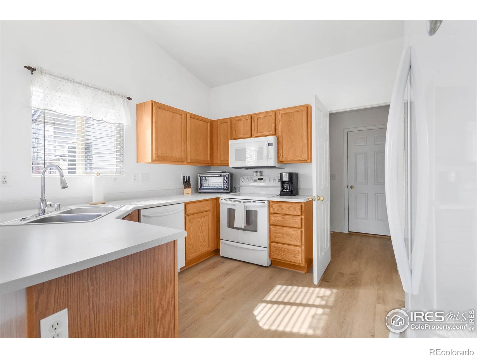 MLS Image #14 for 3313  masterson court,evans, Colorado