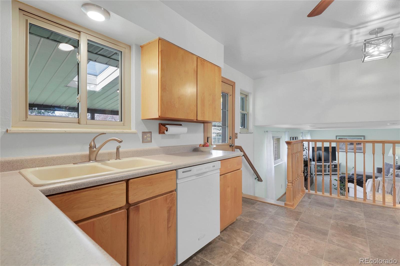 MLS Image #9 for 4381 s estes street,littleton, Colorado