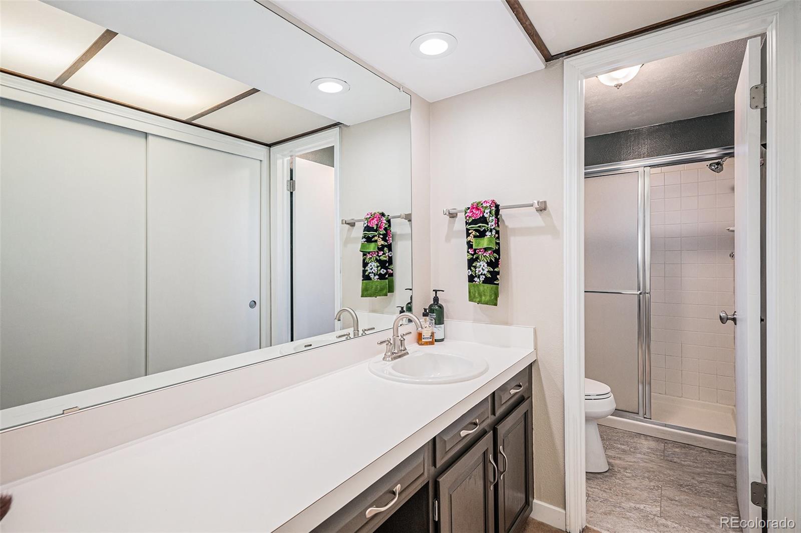 MLS Image #23 for 10921 e powers court,englewood, Colorado