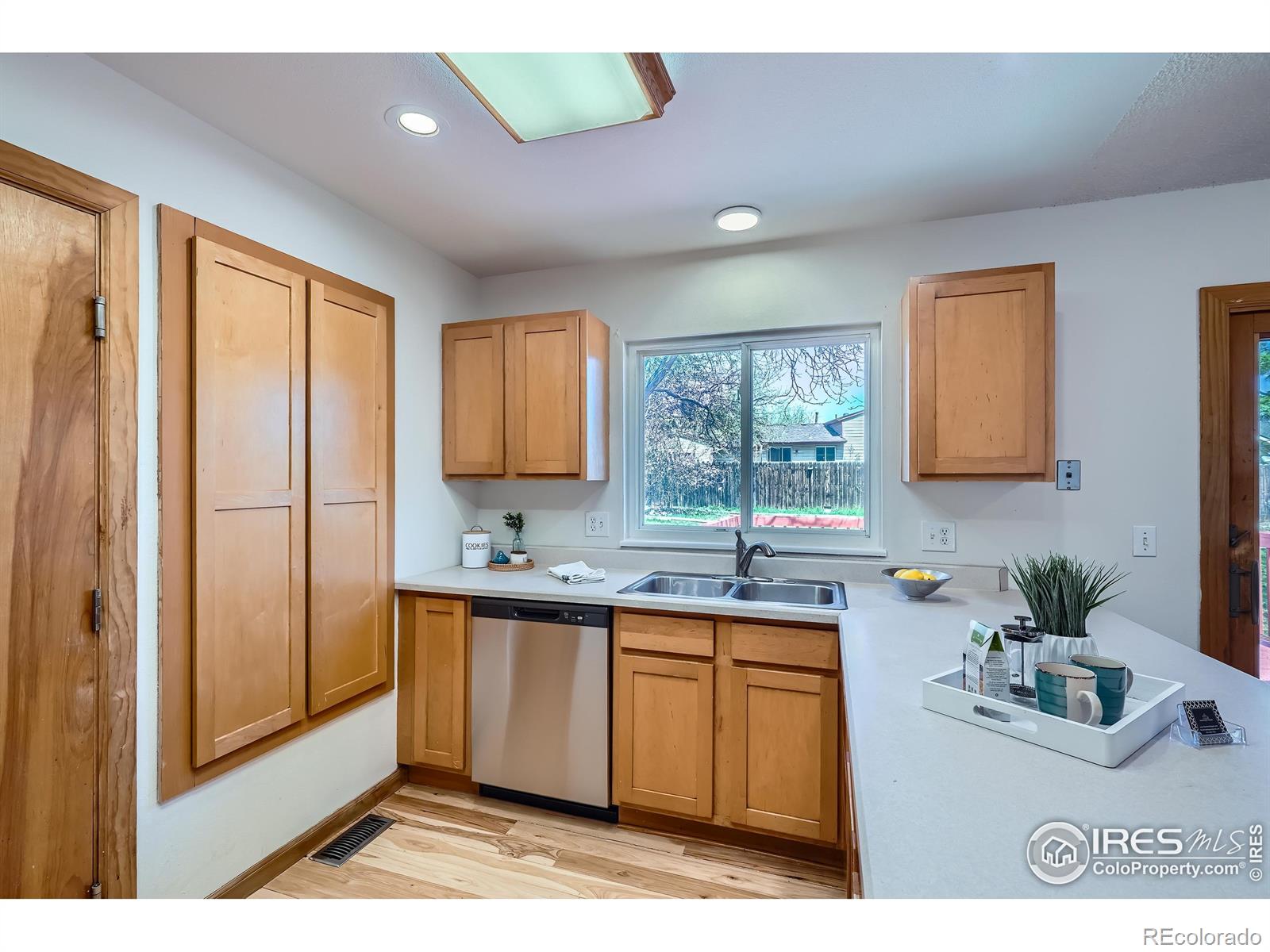 MLS Image #10 for 907  stein street,lafayette, Colorado