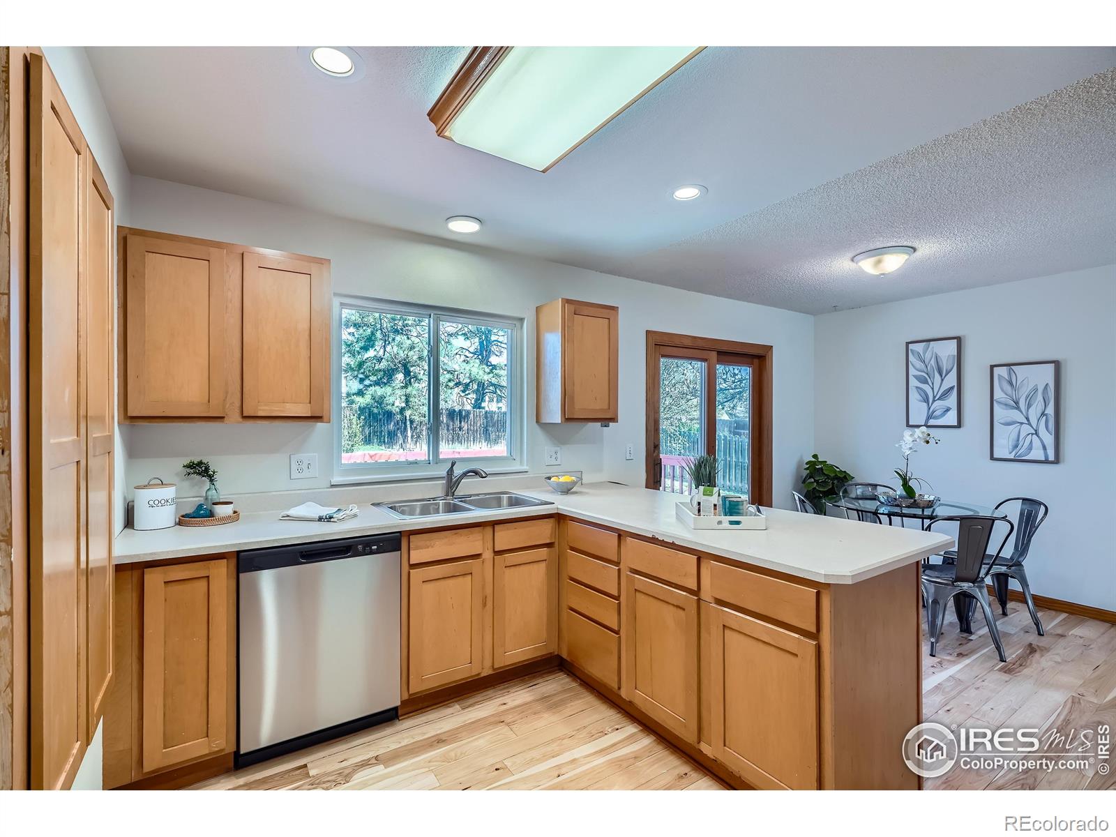 MLS Image #11 for 907  stein street,lafayette, Colorado
