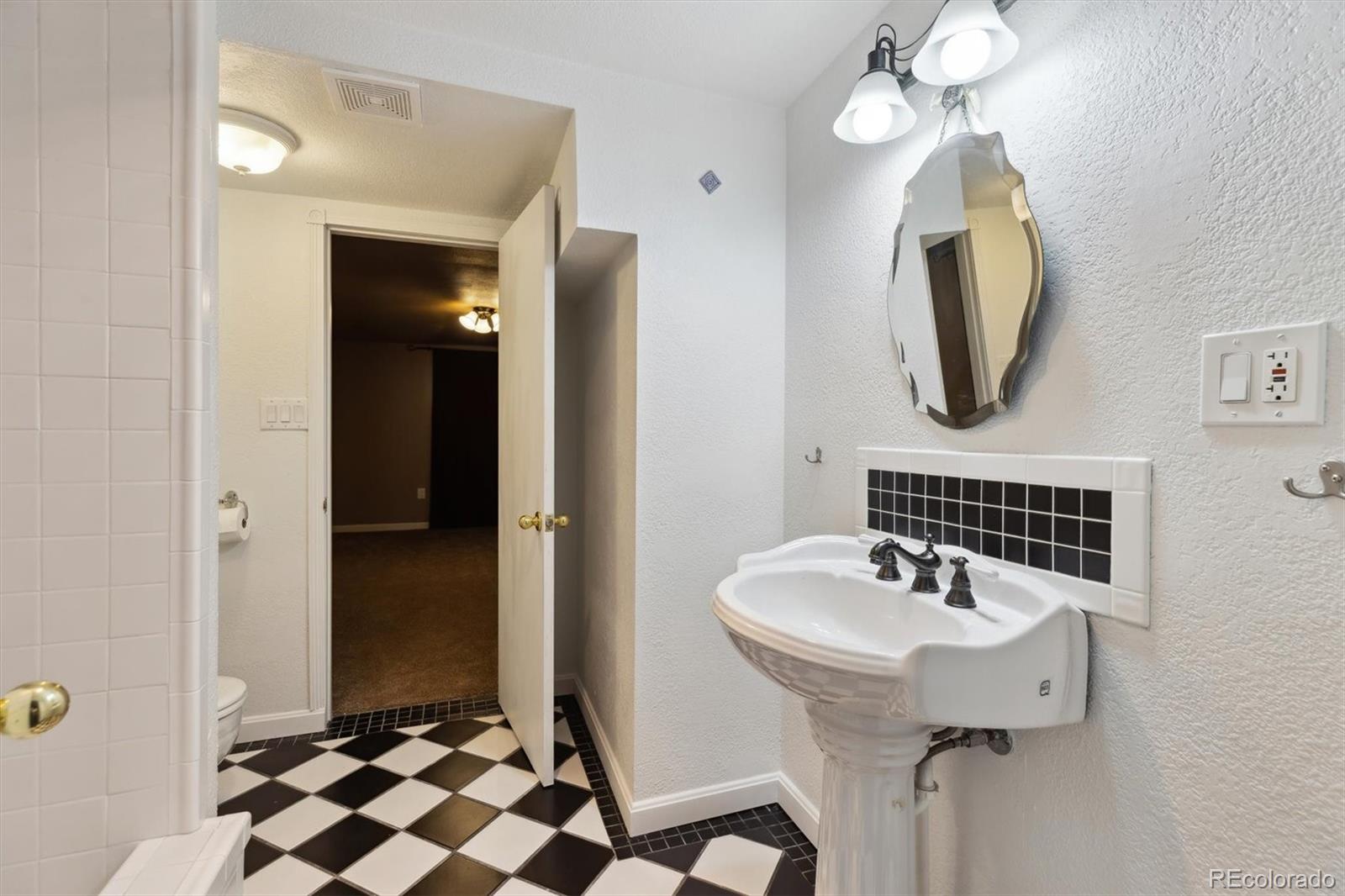 MLS Image #15 for 6800 w airview avenue,lakewood, Colorado
