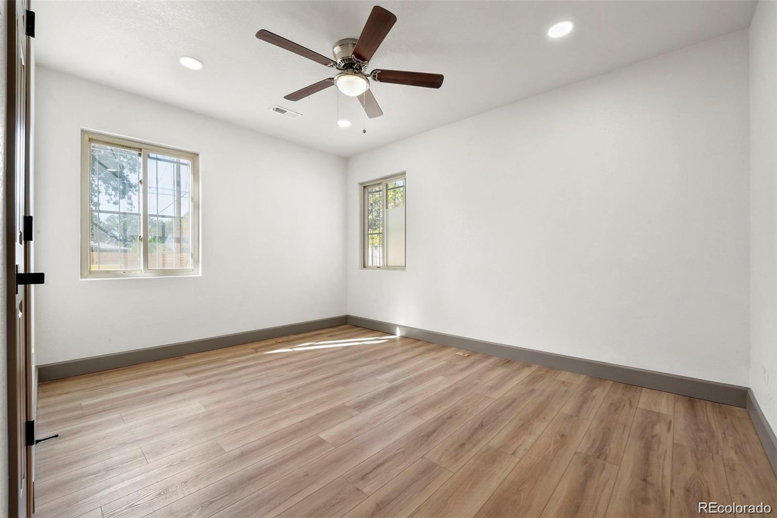 MLS Image #11 for 2441  niagara street,denver, Colorado