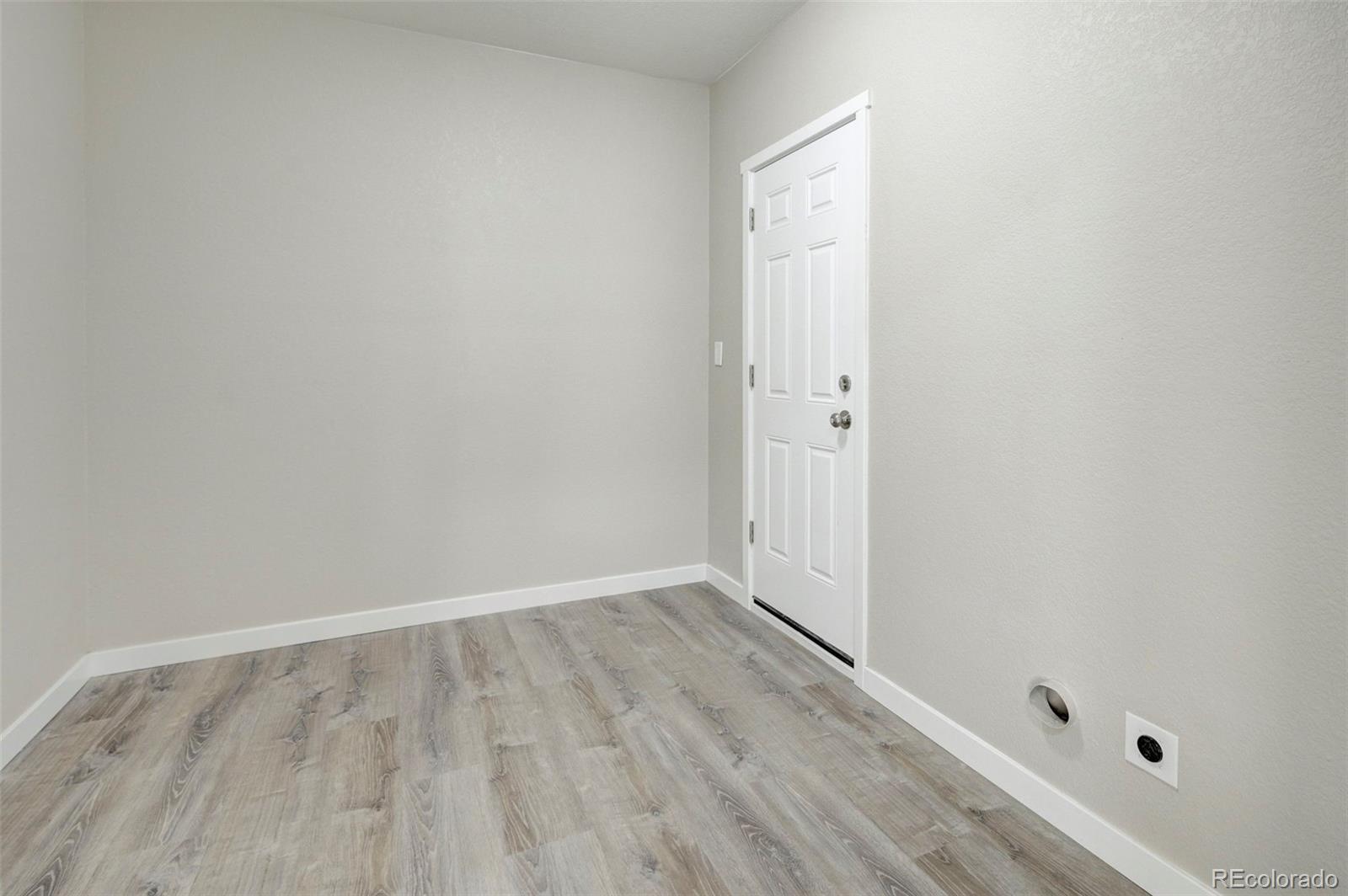 MLS Image #11 for 220  leta drive,colorado springs, Colorado
