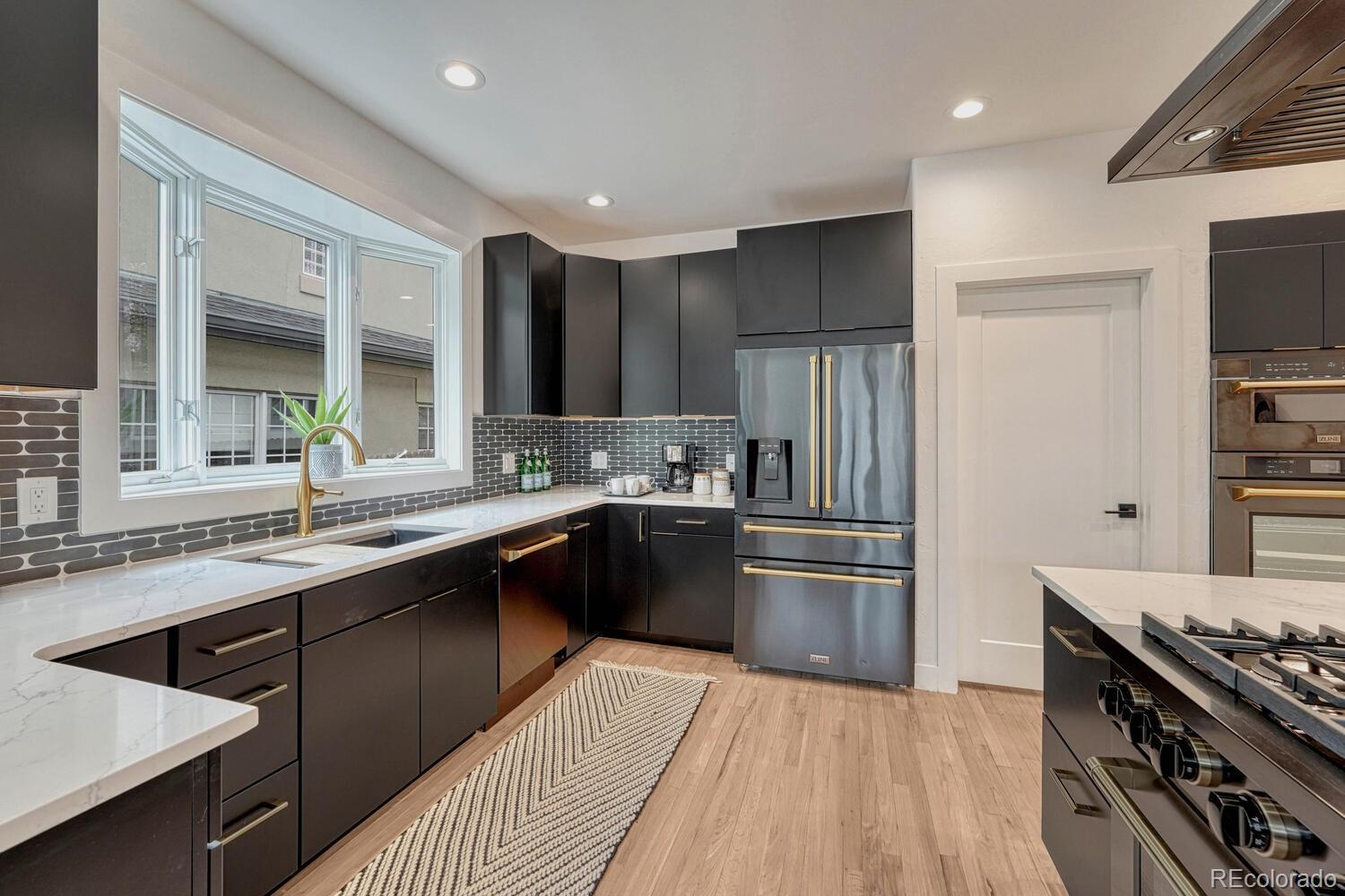 MLS Image #12 for 520  columbine street,denver, Colorado