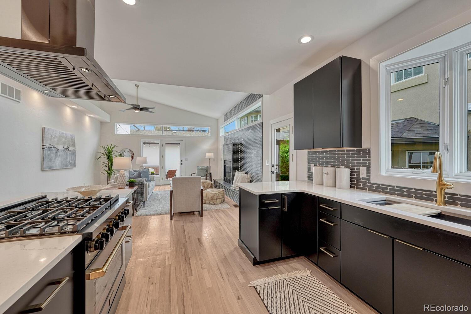 MLS Image #13 for 520  columbine street,denver, Colorado