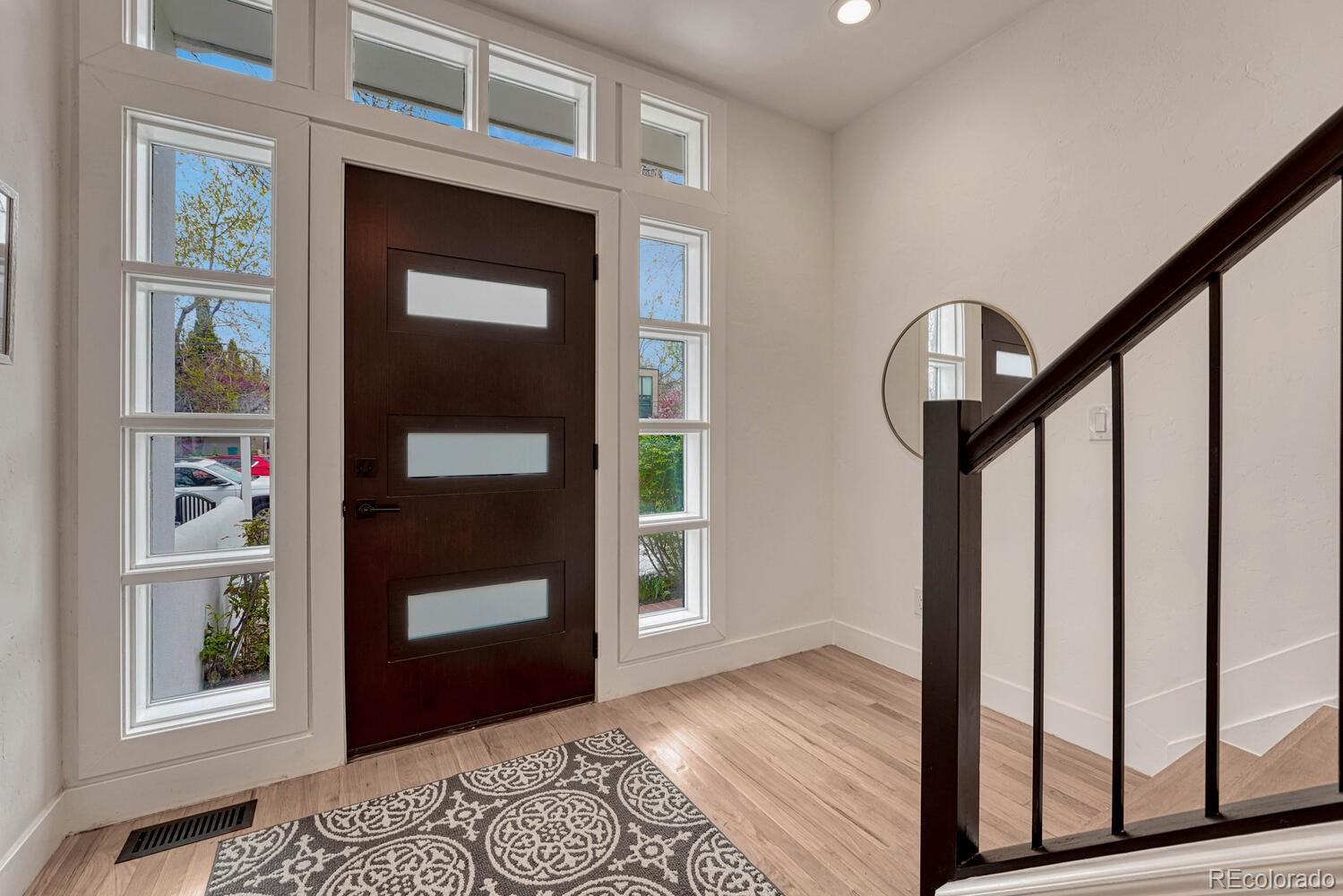 MLS Image #2 for 520  columbine street,denver, Colorado