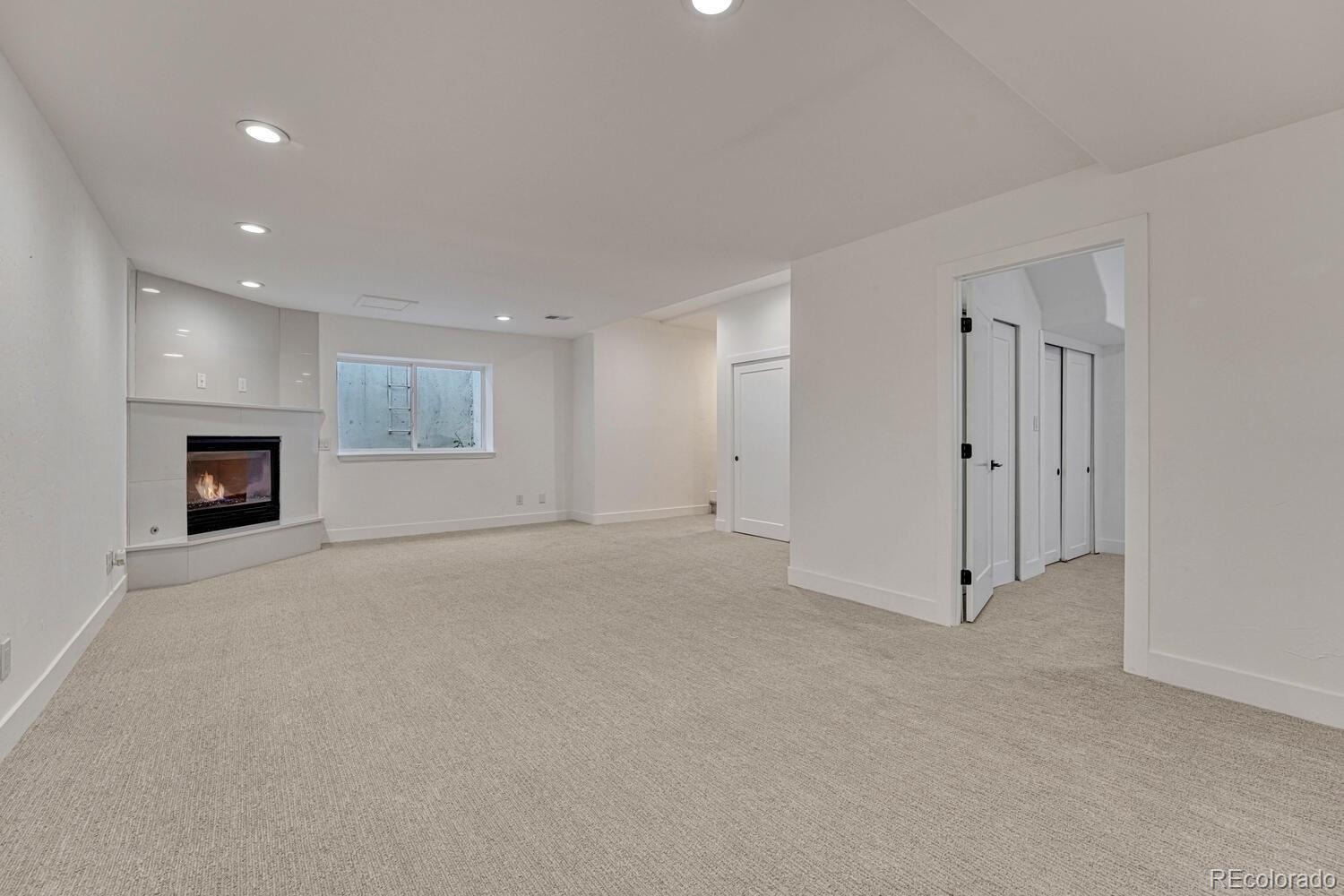 MLS Image #38 for 520  columbine street,denver, Colorado