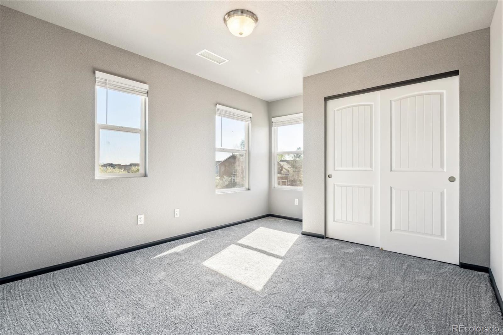 MLS Image #10 for 735  stonehaven street,dacono, Colorado