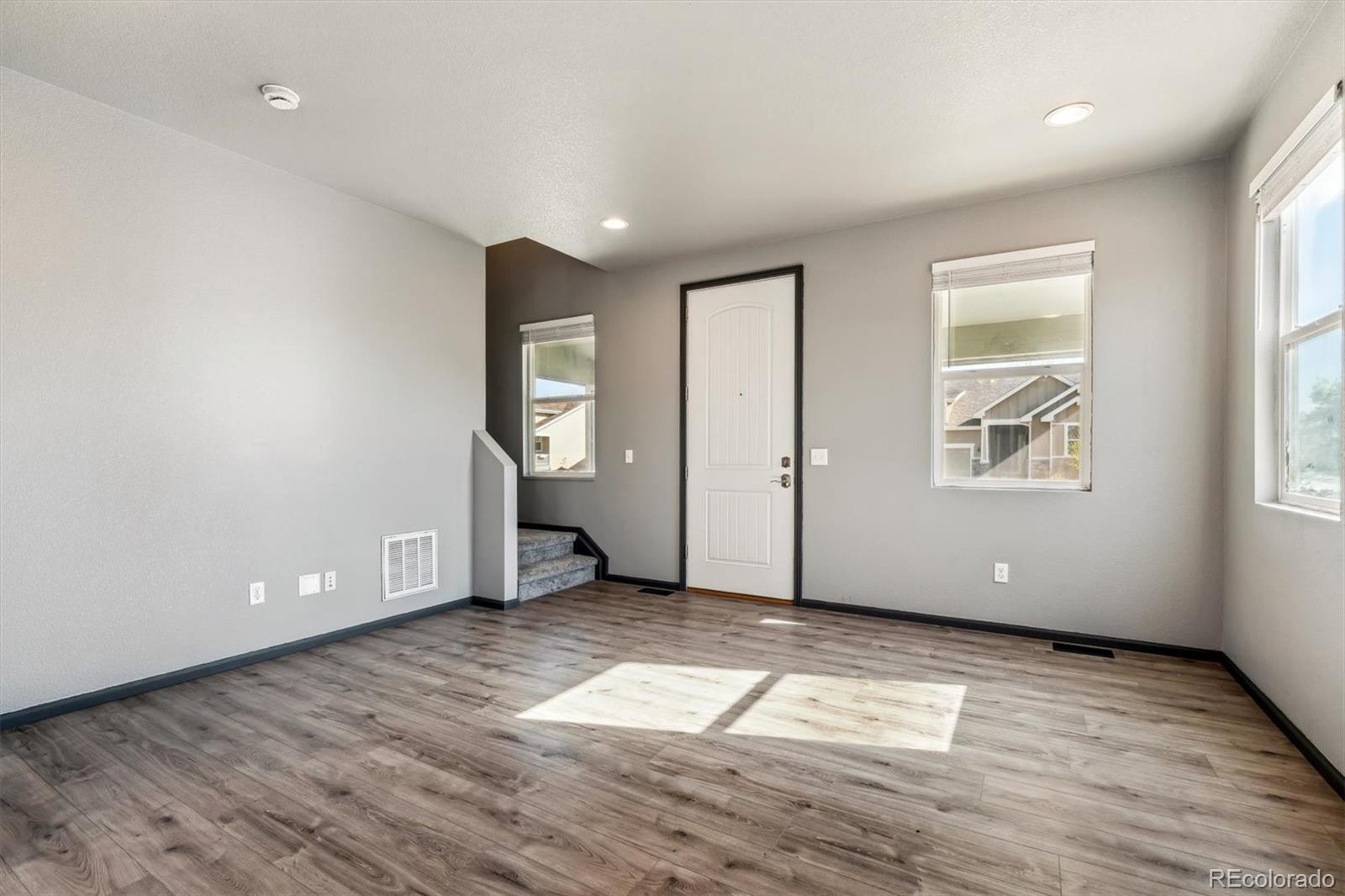 MLS Image #2 for 735  stonehaven street,dacono, Colorado