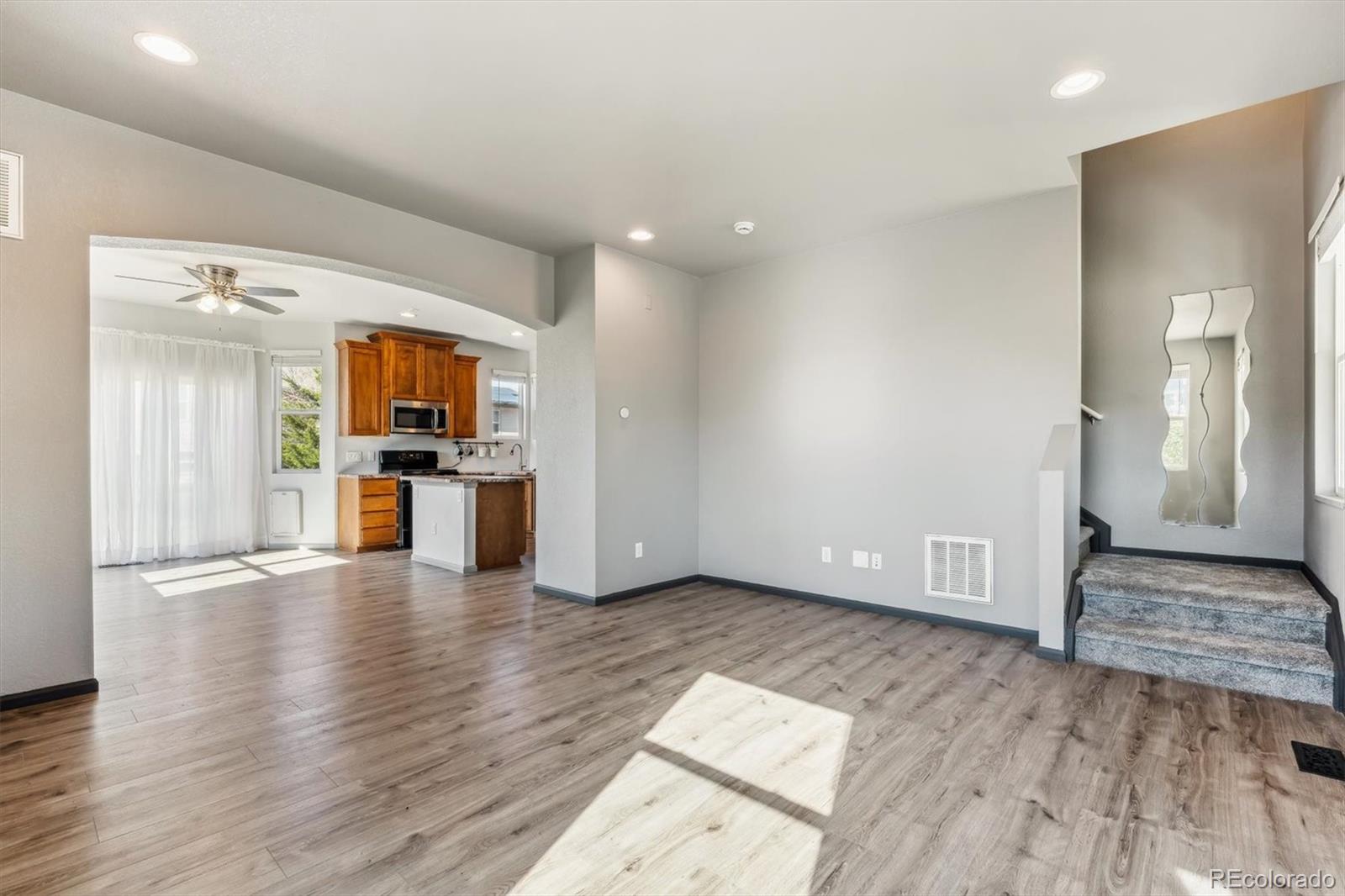 MLS Image #3 for 735  stonehaven street,dacono, Colorado