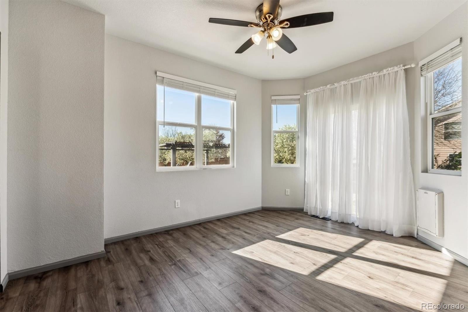 MLS Image #5 for 735  stonehaven street,dacono, Colorado