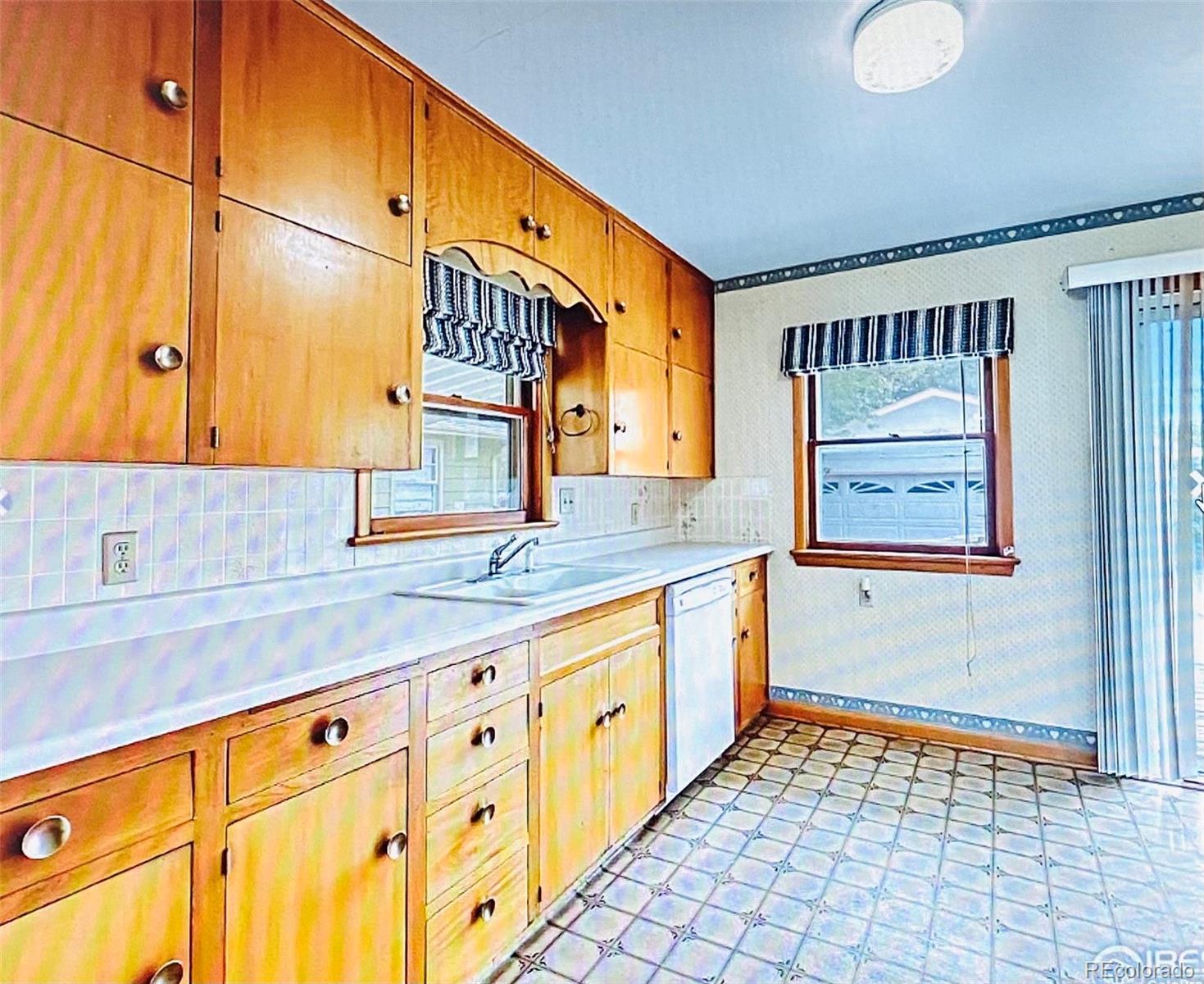 MLS Image #5 for 519  fairhurst street,sterling, Colorado