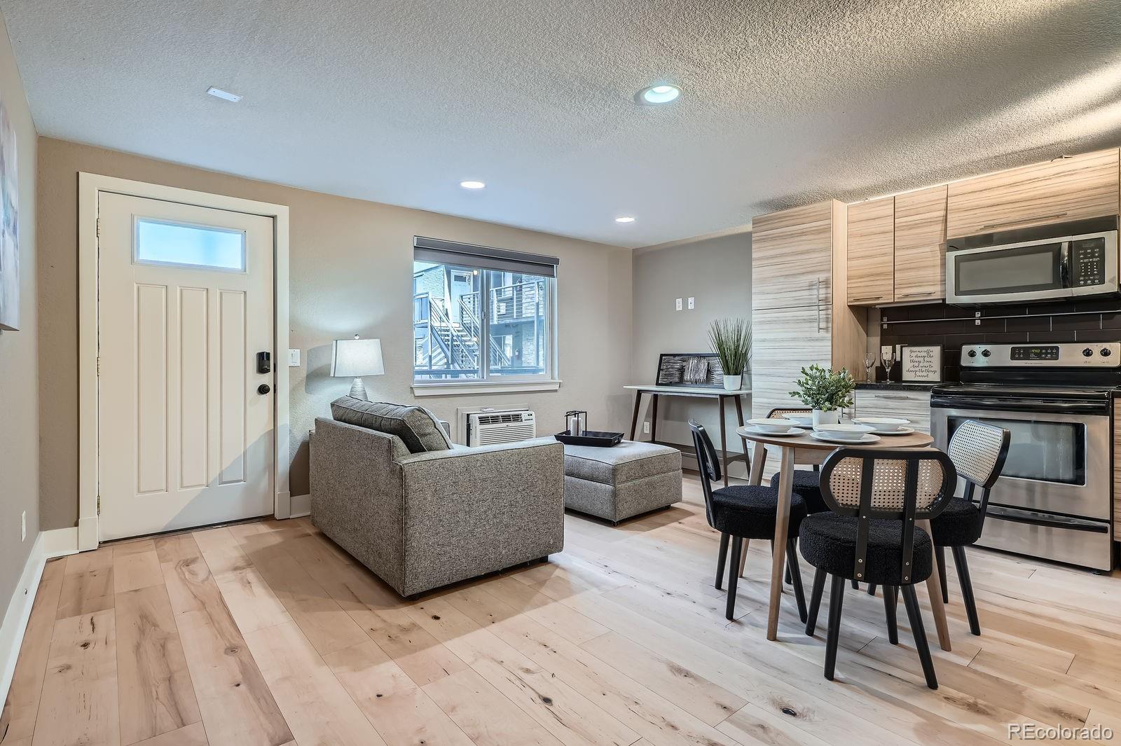 MLS Image #3 for 120 s pennsylvania street,denver, Colorado