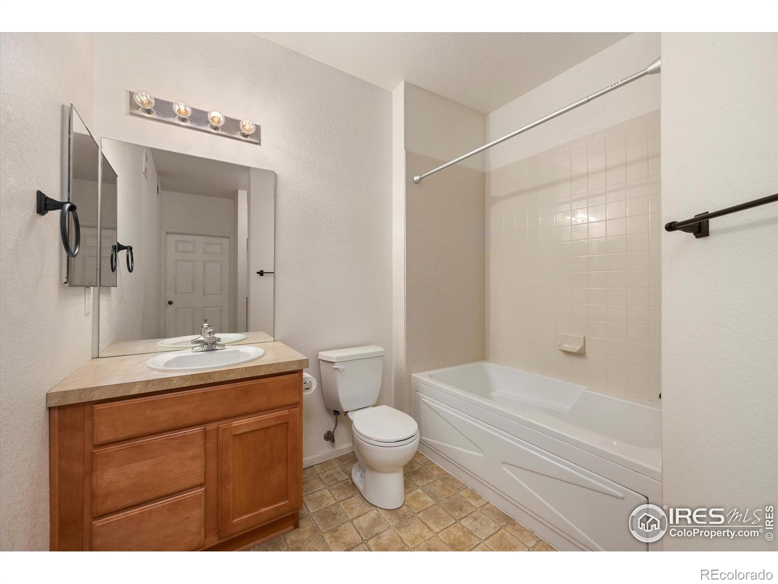 MLS Image #19 for 1921  grays peak drive,loveland, Colorado