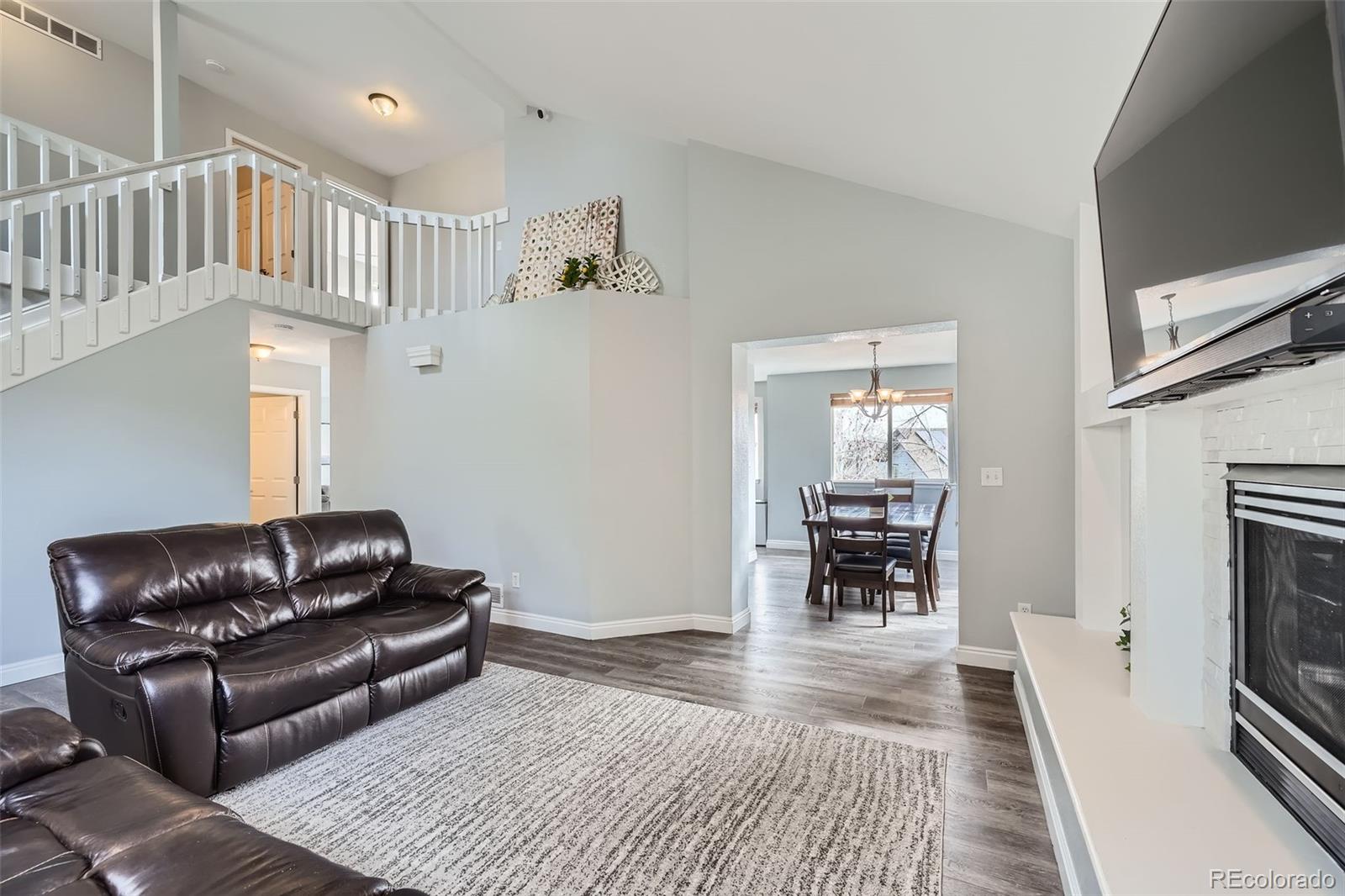 MLS Image #3 for 6530 s tabor street,littleton, Colorado