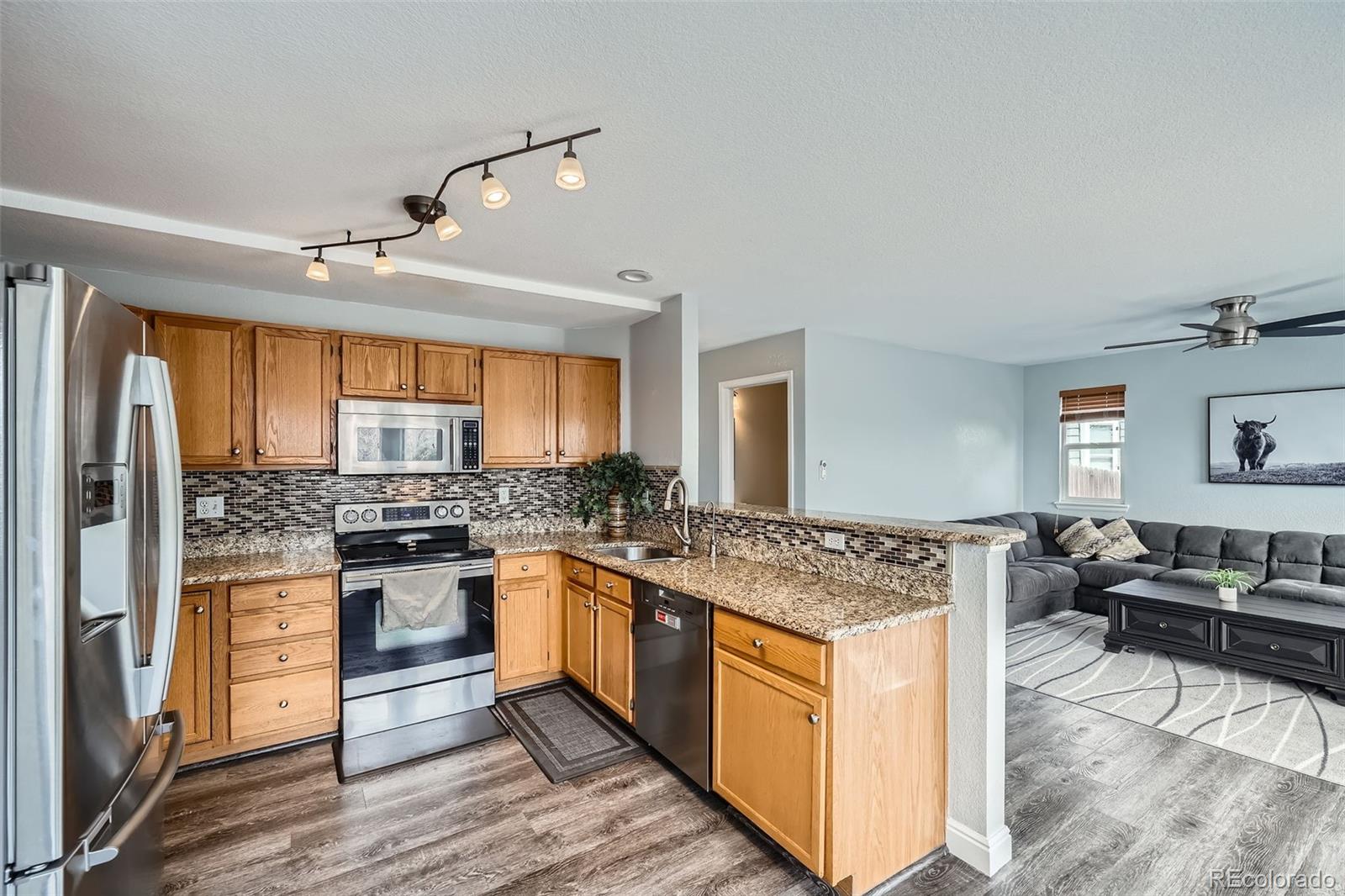 MLS Image #5 for 6530 s tabor street,littleton, Colorado
