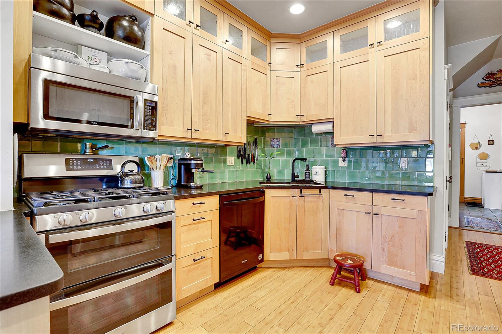 MLS Image #12 for 161 s pearl street,denver, Colorado