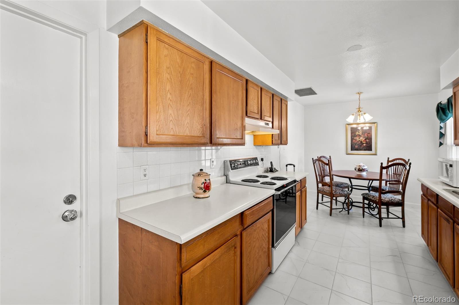 MLS Image #8 for 2165 s nucla way,aurora, Colorado