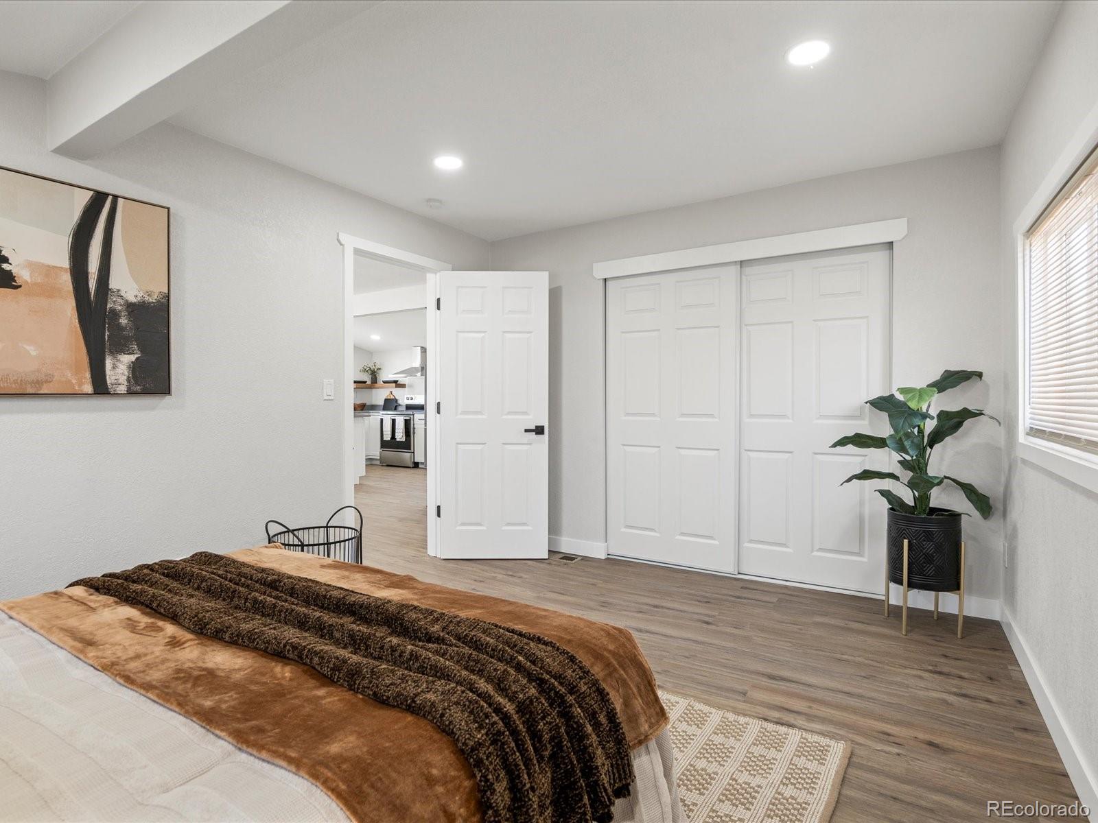 MLS Image #18 for 355  perry street,denver, Colorado