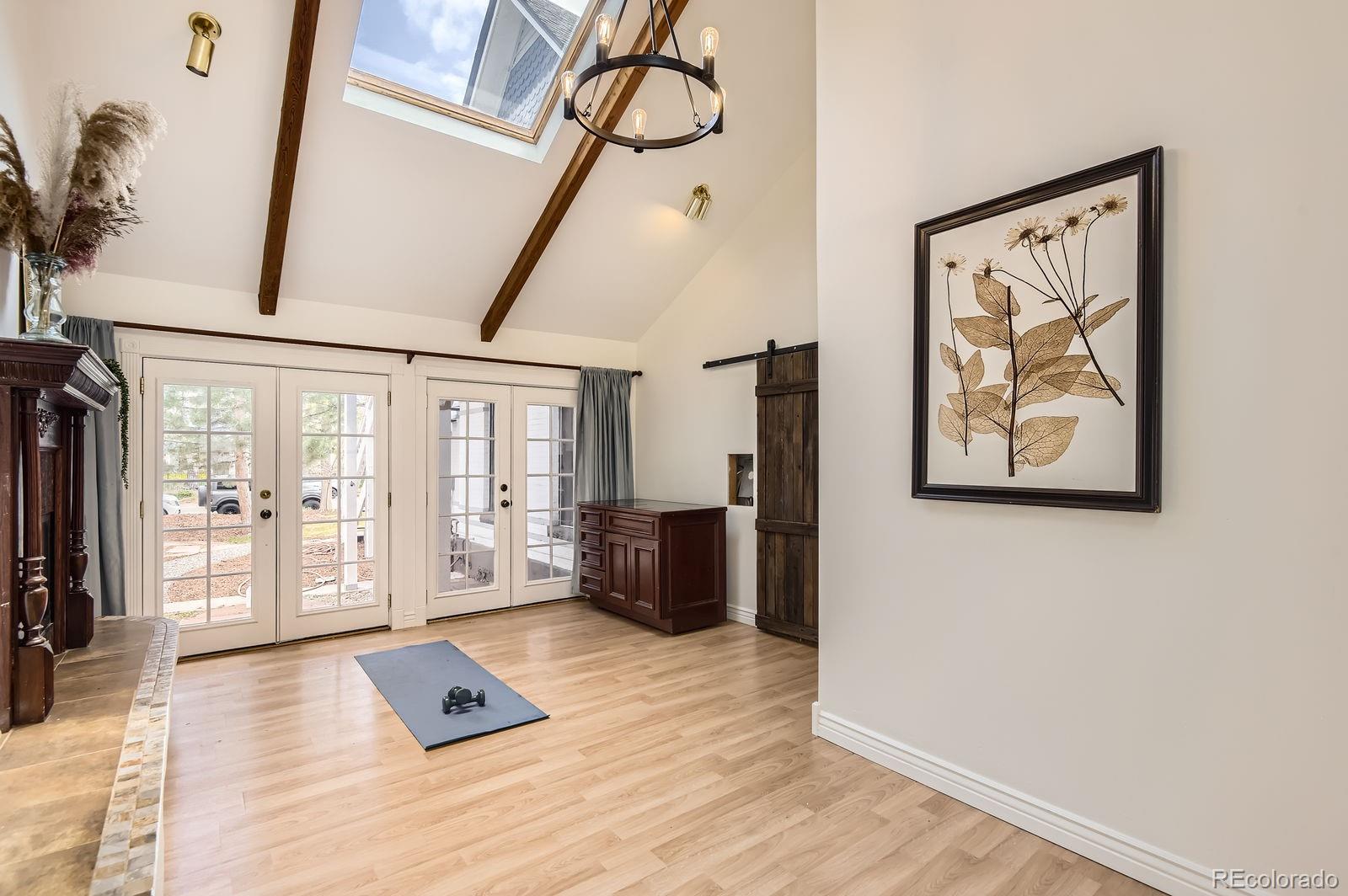 MLS Image #10 for 347  bannock street,denver, Colorado