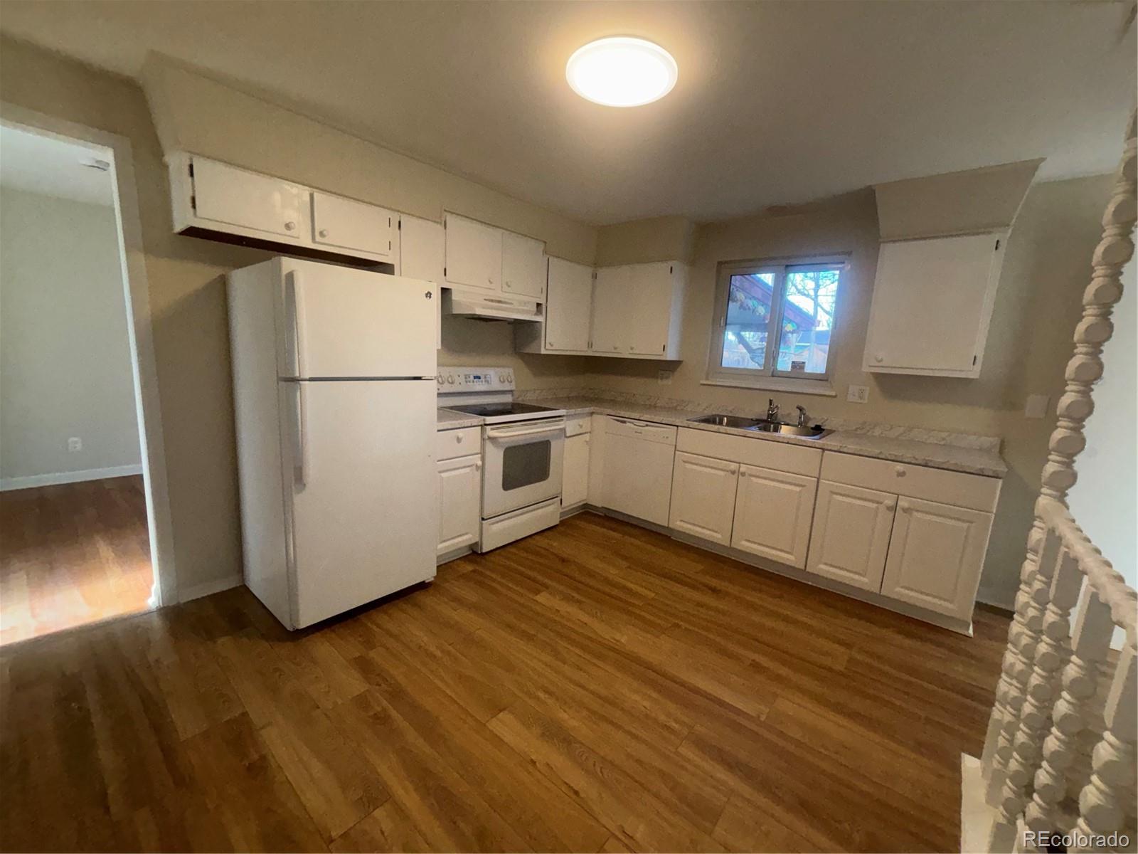 MLS Image #8 for 12457 e virginia place,aurora, Colorado