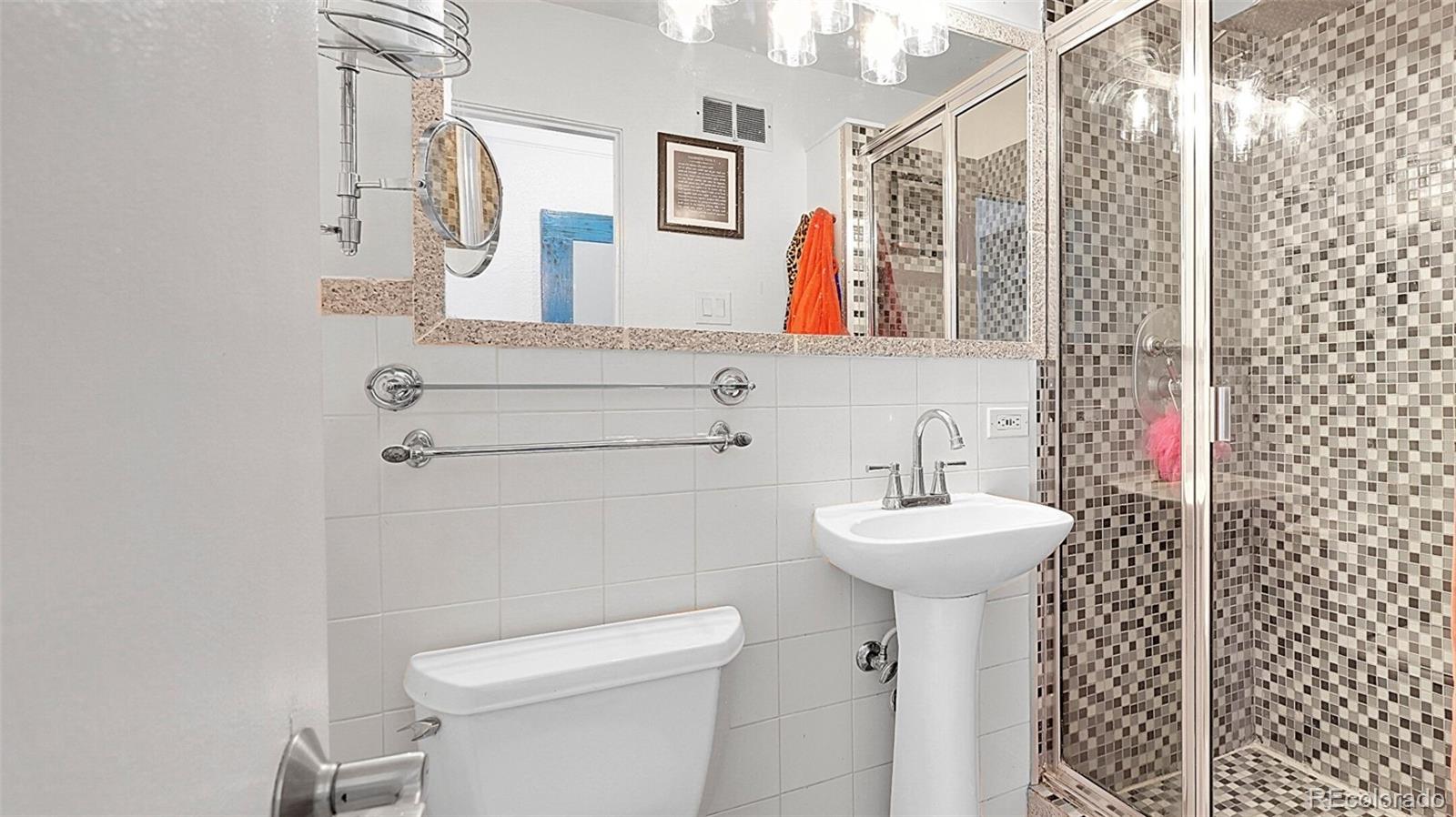 MLS Image #20 for 1935  oneida street,denver, Colorado