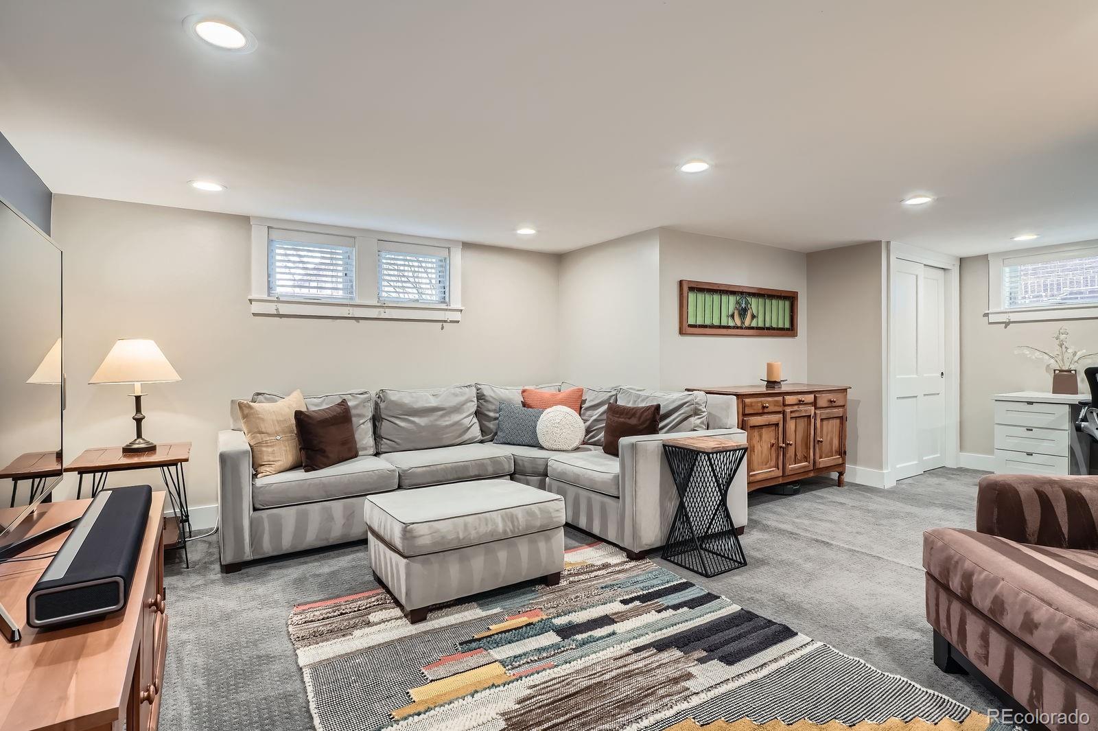 MLS Image #17 for 1023 s high street,denver, Colorado