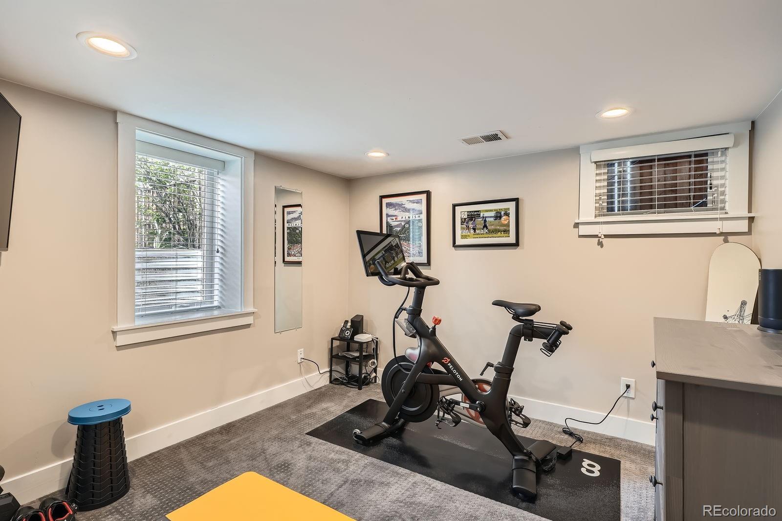 MLS Image #21 for 1023 s high street,denver, Colorado