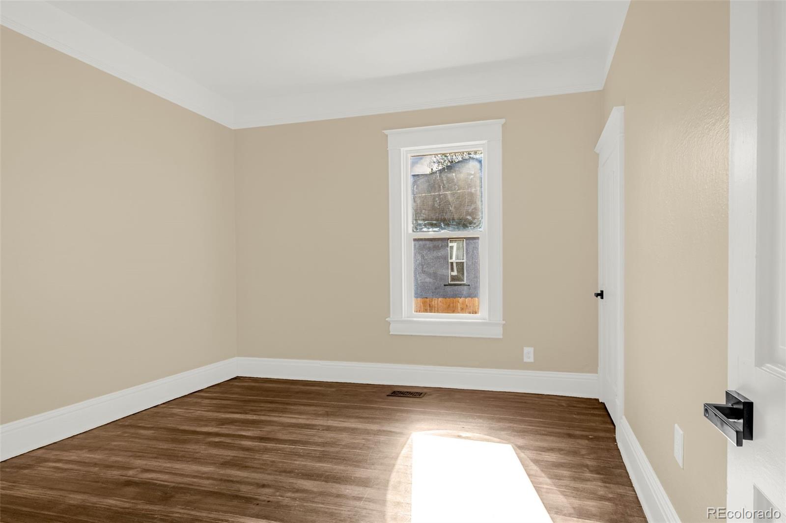 MLS Image #12 for 838 e dale street,colorado springs, Colorado