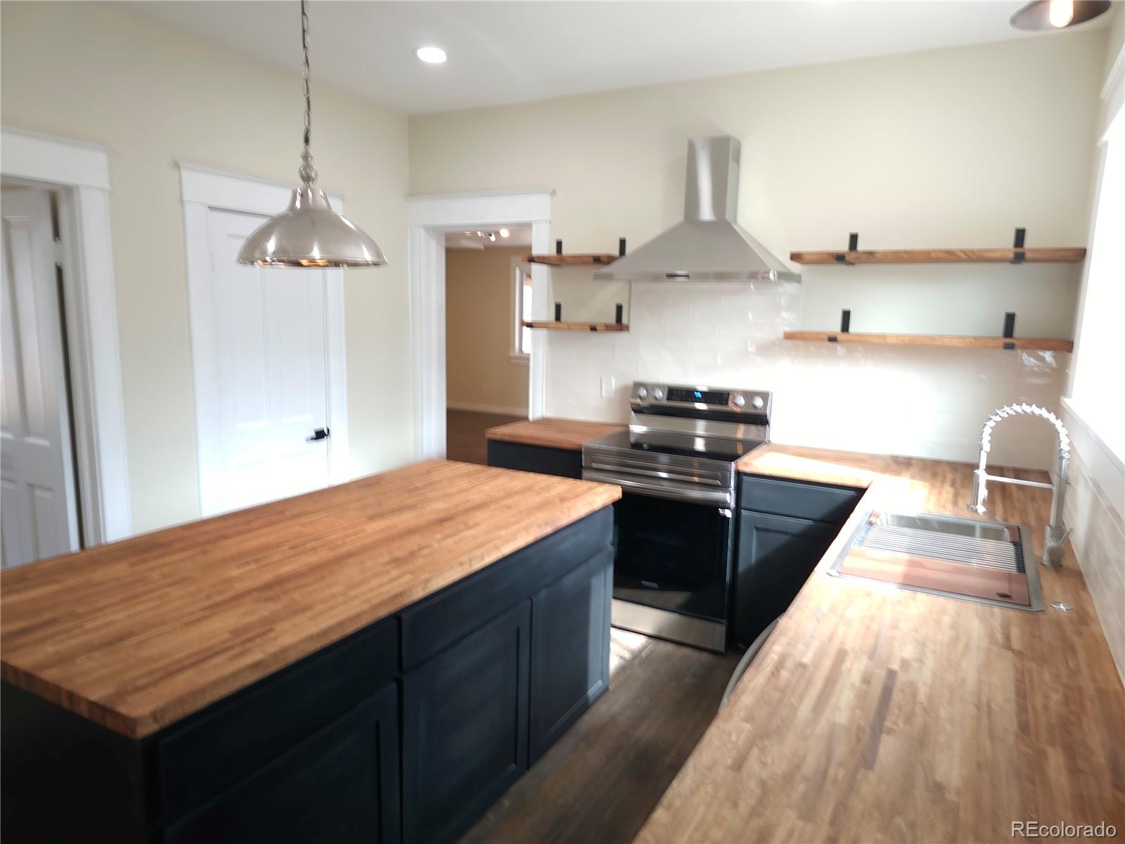 MLS Image #8 for 838 e dale street,colorado springs, Colorado