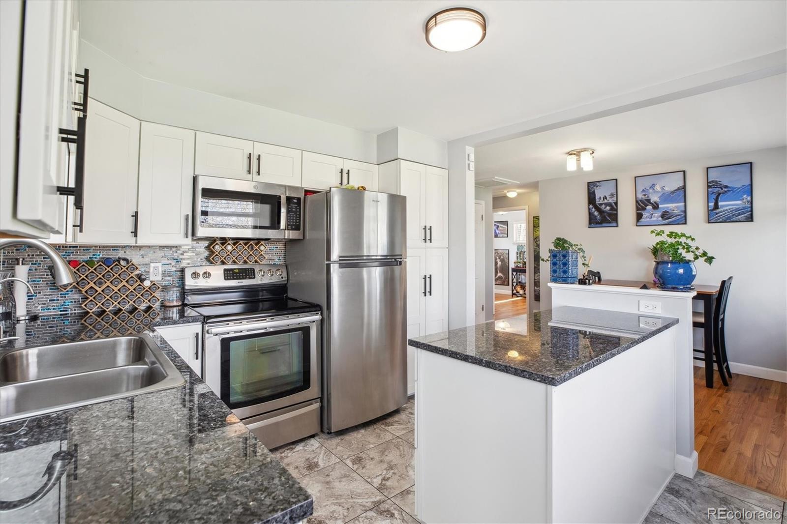MLS Image #10 for 2060 s lowell boulevard,denver, Colorado