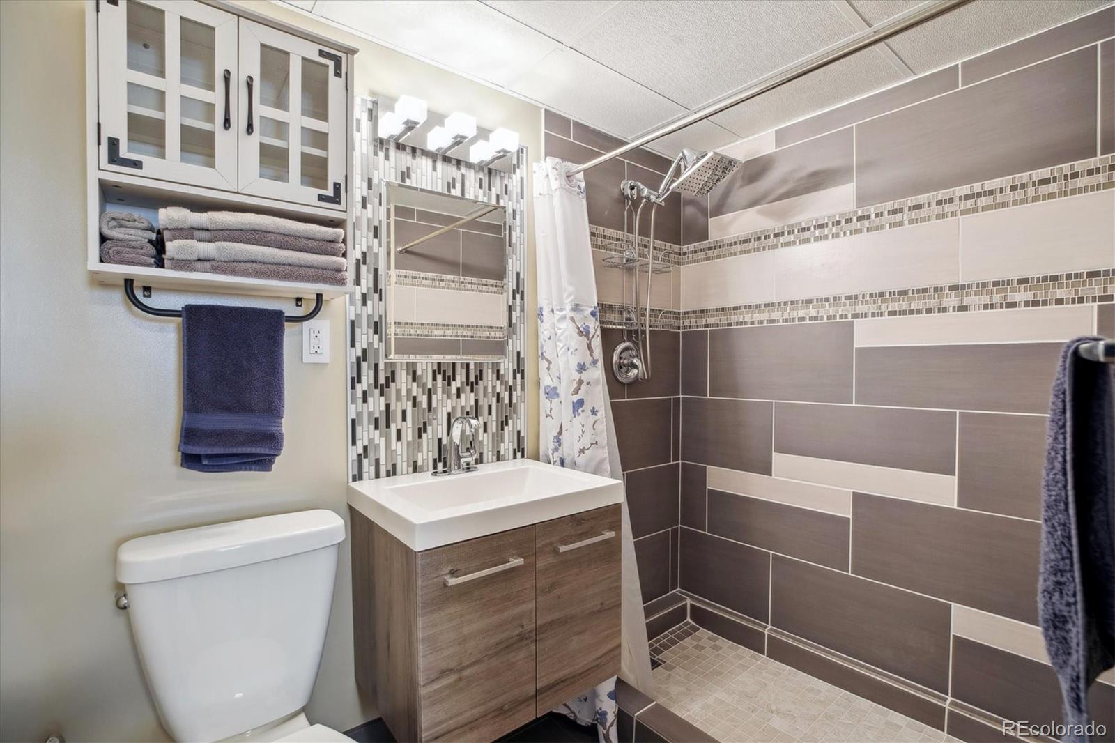 MLS Image #19 for 2060 s lowell boulevard,denver, Colorado