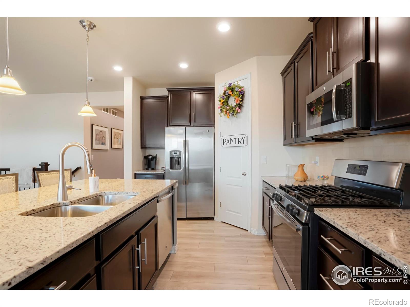 MLS Image #9 for 16024  columbine street,thornton, Colorado