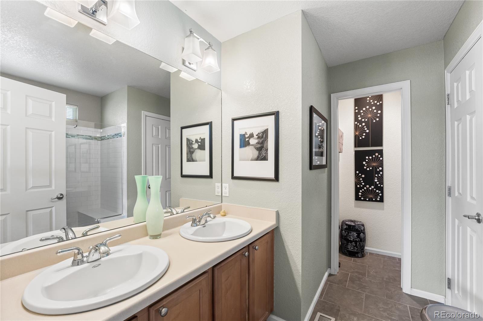 MLS Image #5 for 2846  central park boulevard,denver, Colorado