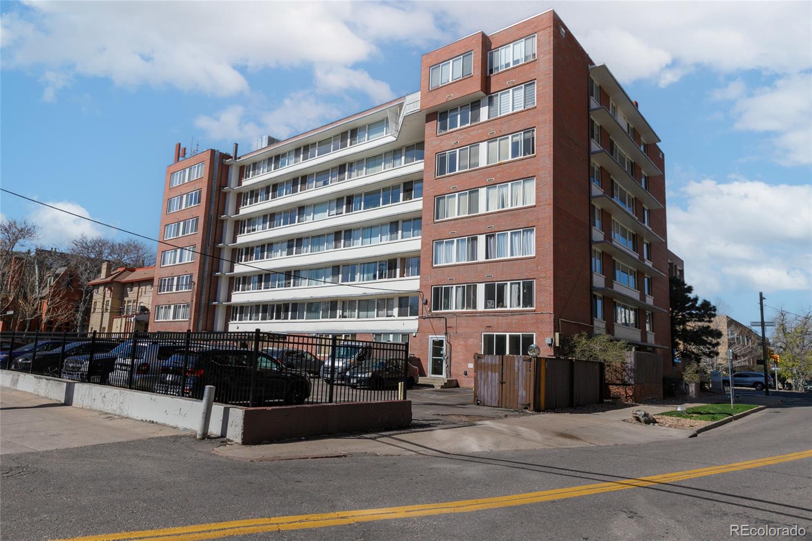 MLS Image #18 for 1196 n grant street 405,denver, Colorado