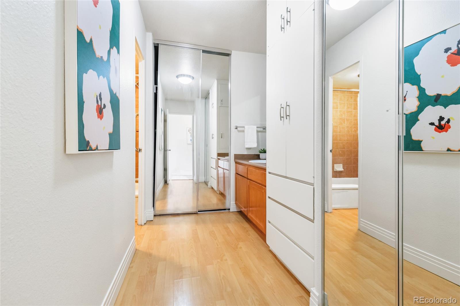 MLS Image #8 for 1196 n grant street 405,denver, Colorado