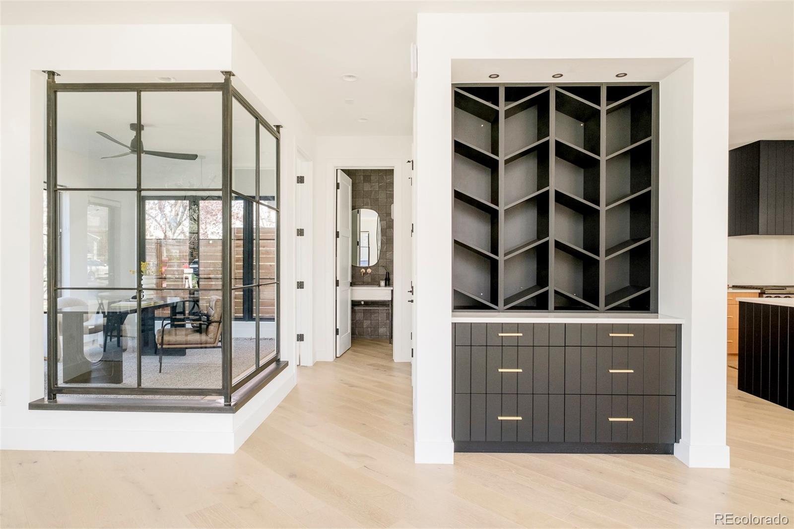 MLS Image #11 for 1190 s vine street,denver, Colorado