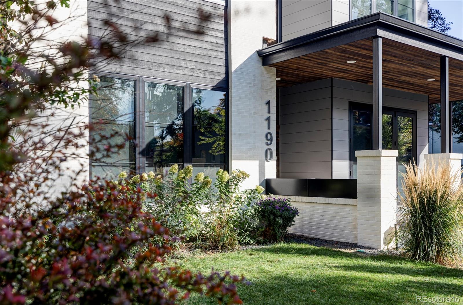 MLS Image #3 for 1190 s vine street,denver, Colorado