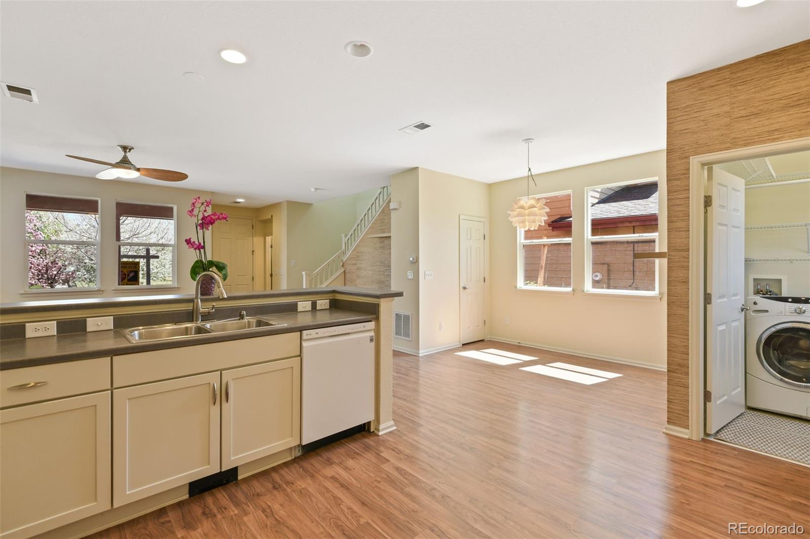 MLS Image #15 for 8335 e 22nd avenue,denver, Colorado