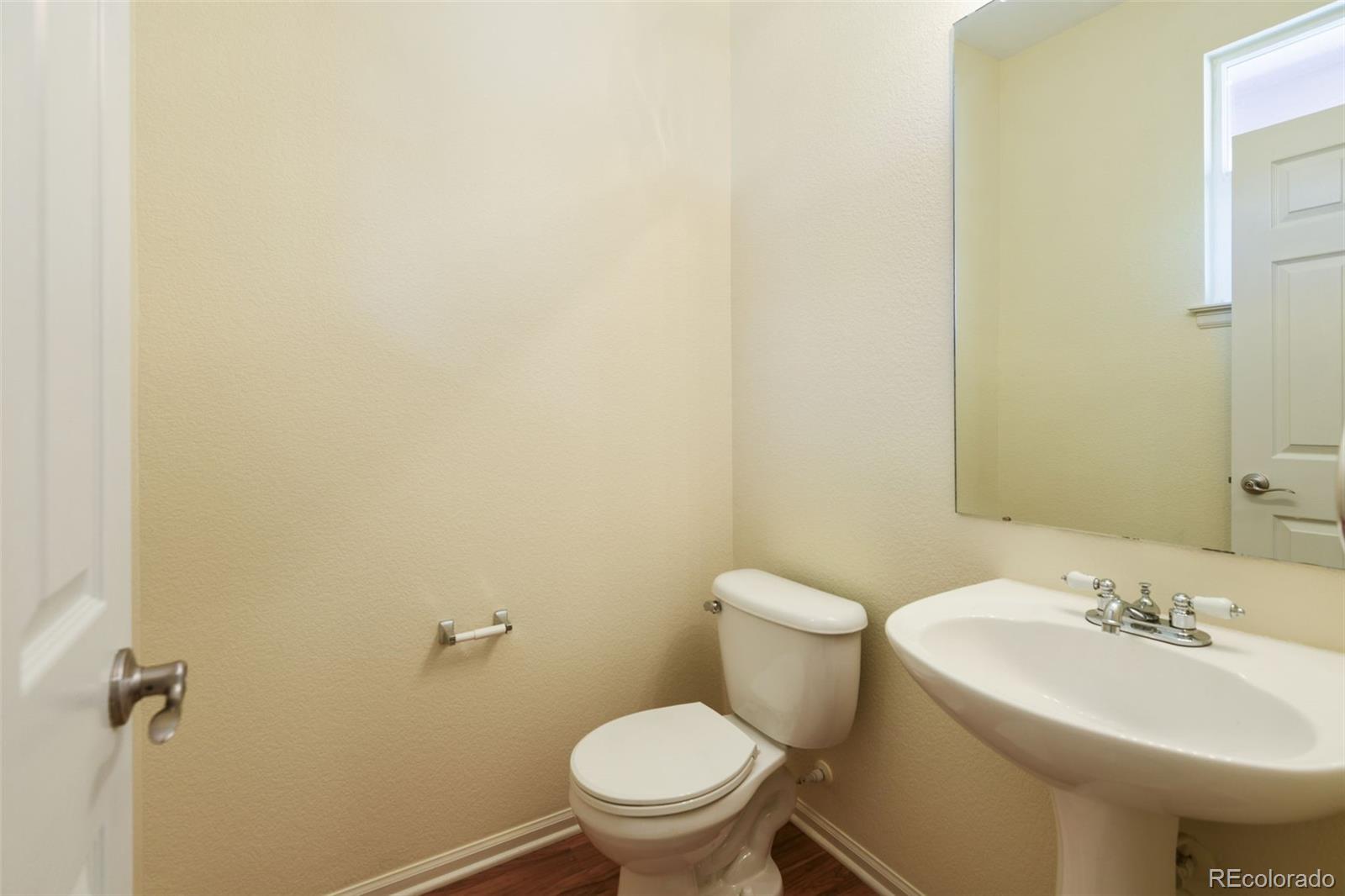MLS Image #17 for 8335 e 22nd avenue,denver, Colorado