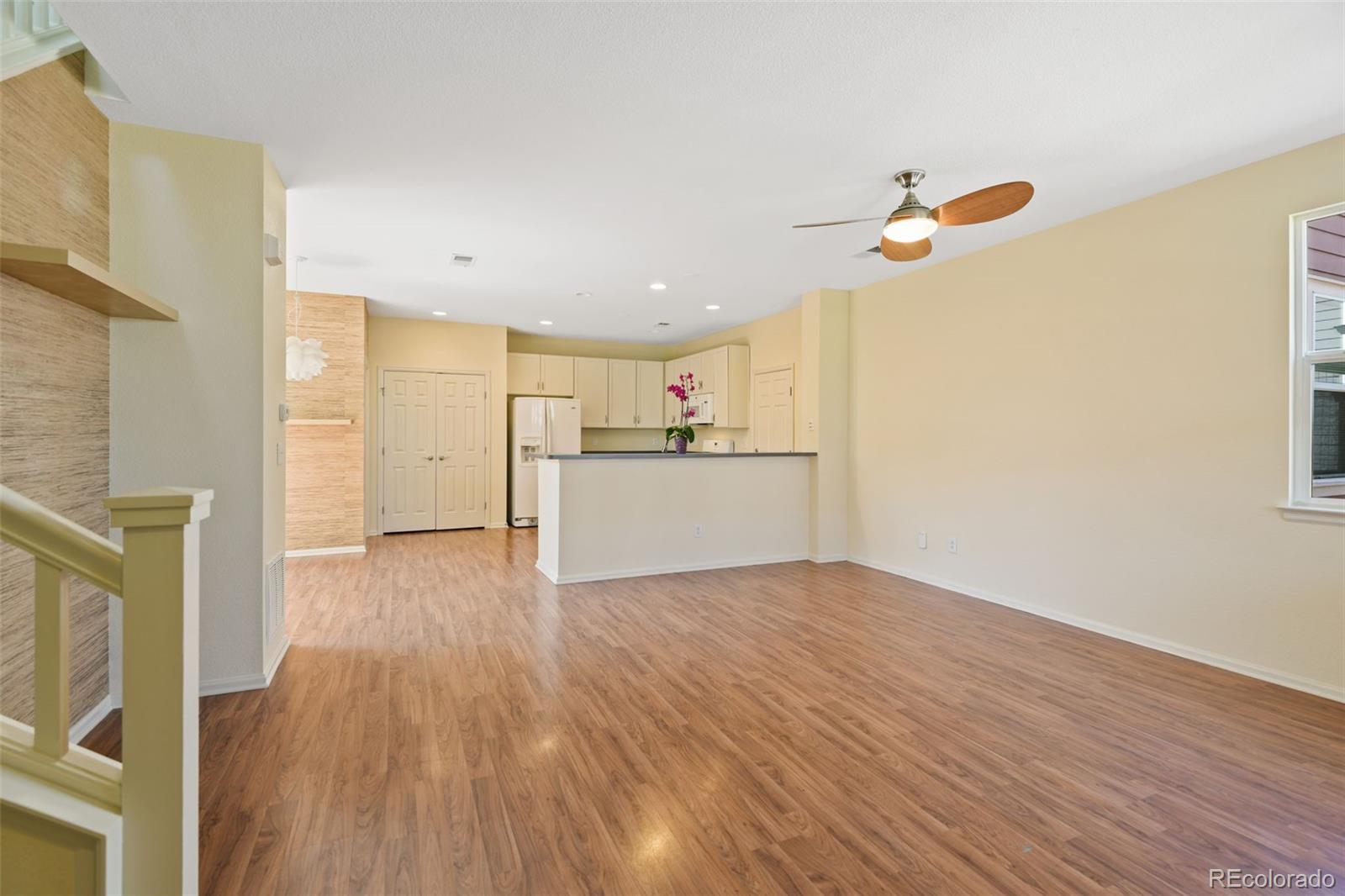 MLS Image #4 for 8335 e 22nd avenue,denver, Colorado