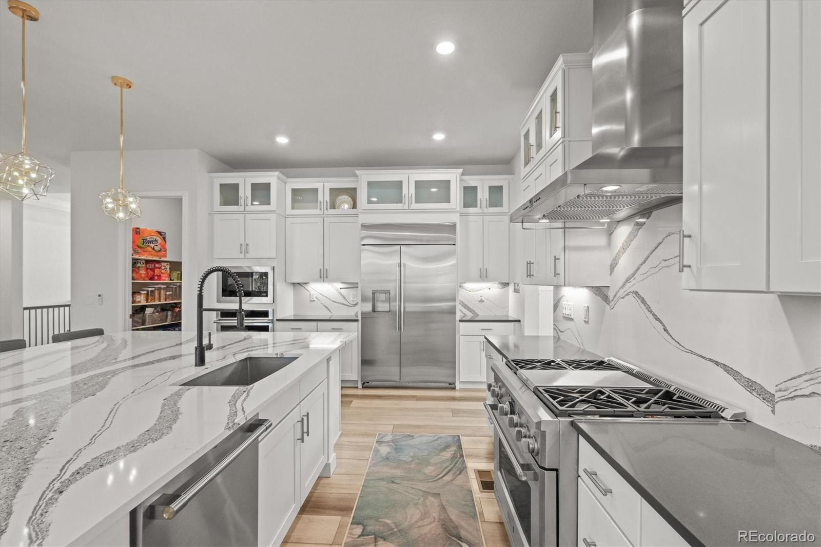 MLS Image #5 for 8023  gore creek lane,littleton, Colorado