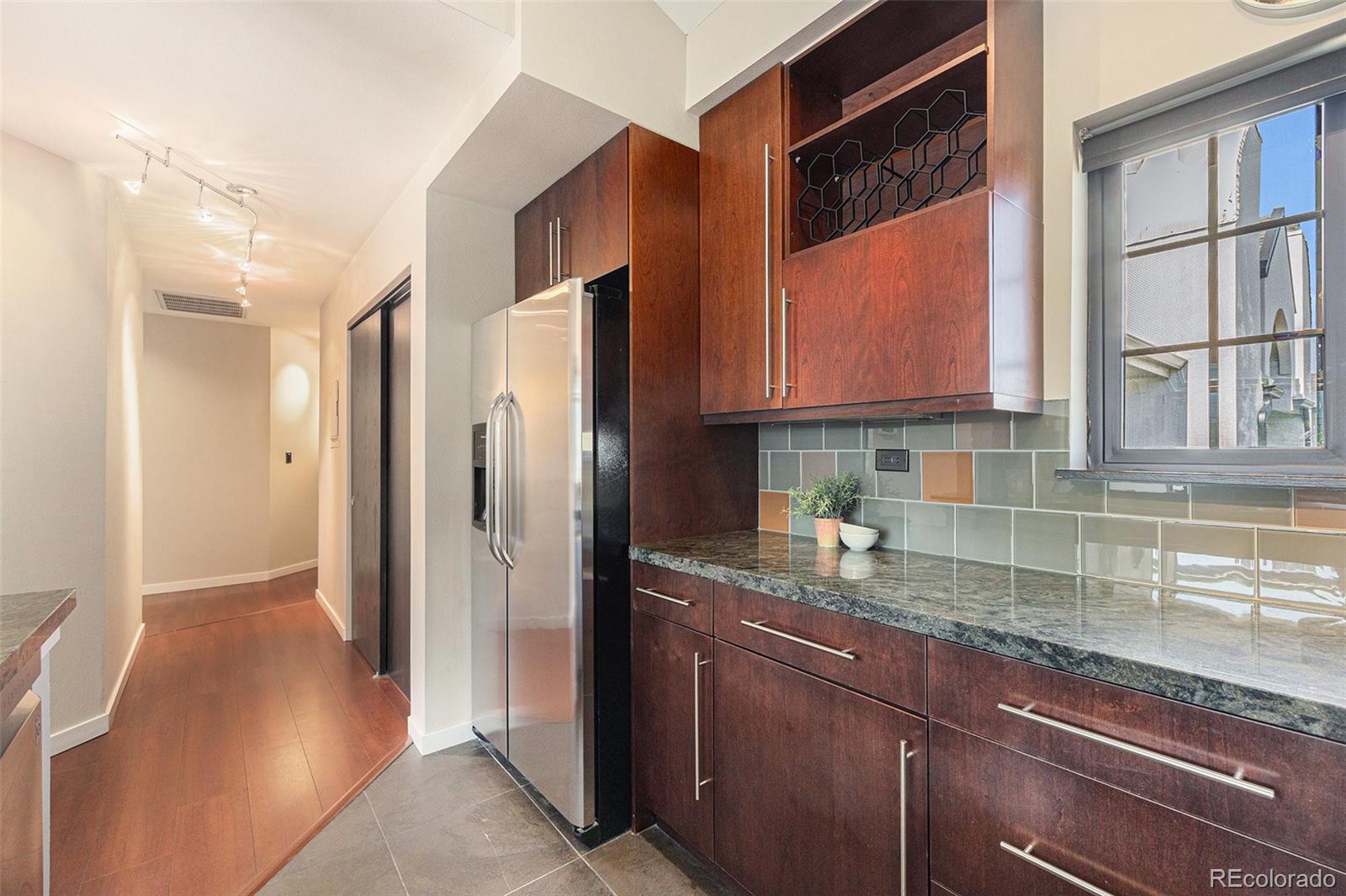 MLS Image #12 for 345  fillmore street,denver, Colorado