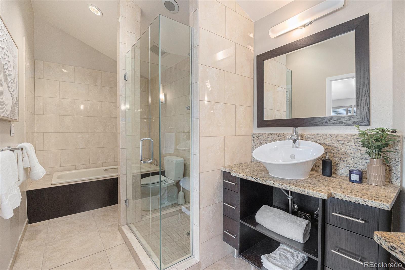 MLS Image #18 for 345  fillmore street,denver, Colorado
