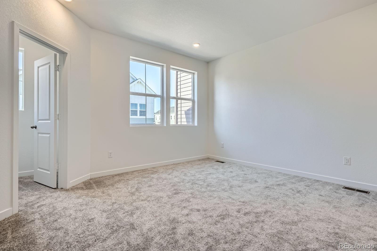 MLS Image #5 for 1986 s haleyville way,aurora, Colorado
