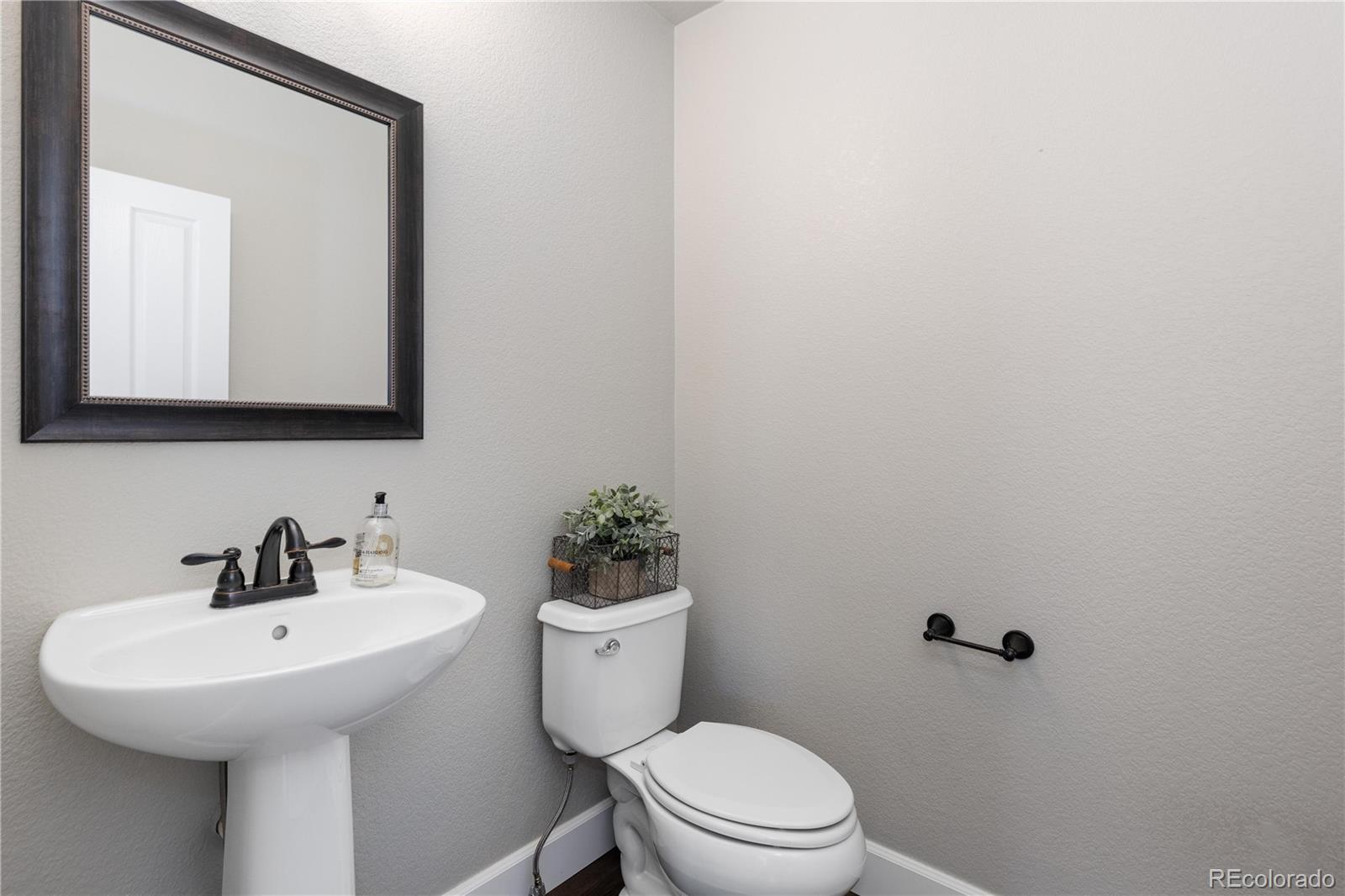 MLS Image #18 for 11916 s meander way,parker, Colorado