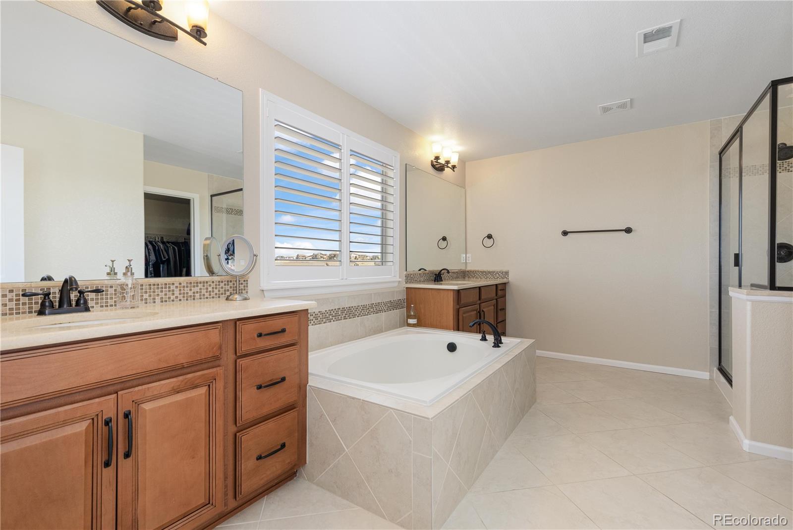 MLS Image #23 for 11916 s meander way,parker, Colorado