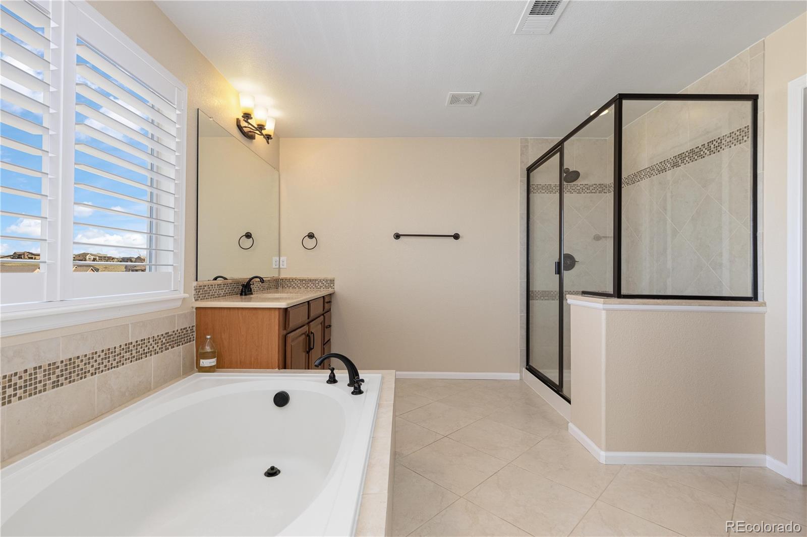 MLS Image #24 for 11916 s meander way,parker, Colorado
